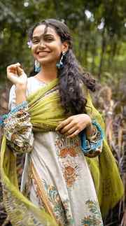 @b__lawns 🤍
#pakistanikurti #fyp #desivibes
#explore #tre