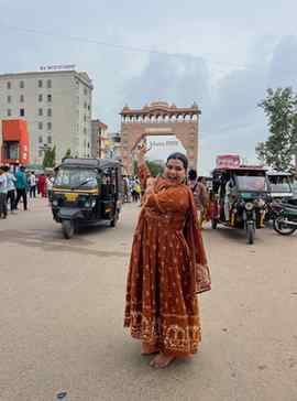 जिसके सिर पर हाथ श्याम का हो, उसे दुनिया की क्या फ़िक्र… 🥹❤