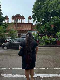 Jaipur ki shaam, baarish ki boondein, garma-garam chai aur p