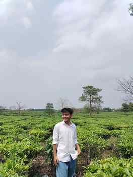 Just me and endless Green 💚🕊️
#trending 
#newpost😍