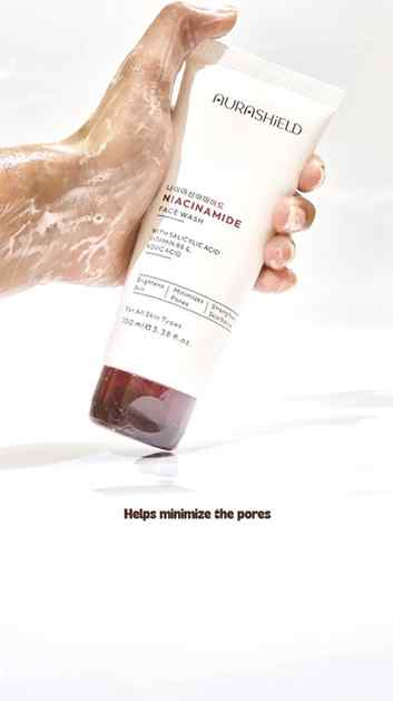 The AURA this face wash has is actually unreal. ๐ฎโ๐จโจ
@aur