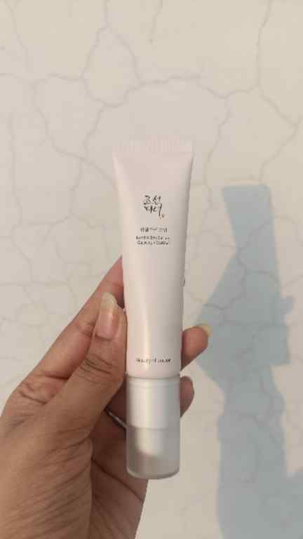 Tired of puffy bags and dark circles? Add this Korean skinca