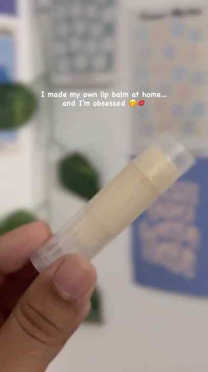 Girl… I MADE my own lip balm 😭💋

Okayyy… homemade lip balm