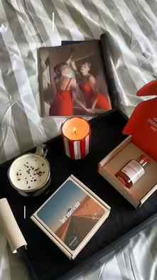 Your fragrance is your silent signature 🪽🌸💫
.
.
.
.
.