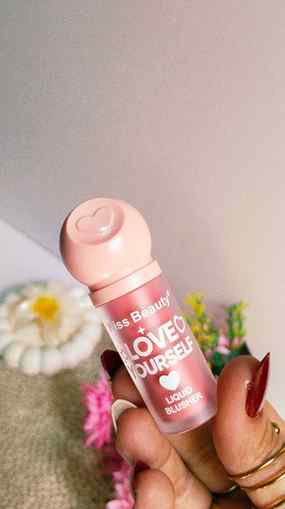 Peachy blush just makes everything look better ๐โจ
Soft, fre