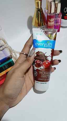 When chocolate meets cherry in one scrub, your skin slays ✨