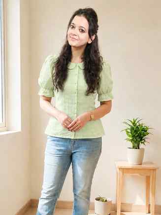 This green top is giving ✨cute + classy + Pinterest vibes✨ �