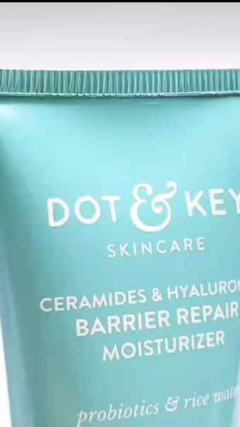 Soft, plump, and hydrated skin—every single day. 💙
#DotAndK