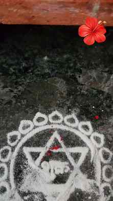 जिवती पूजन (किंवा जरा-जिवंतिका पूजन) हे महाराष्ट्रात श्रावण