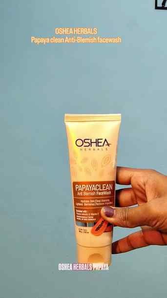 My new skincare favorite!🤌🏻💖
Using Oshea Herbals Papaya C
