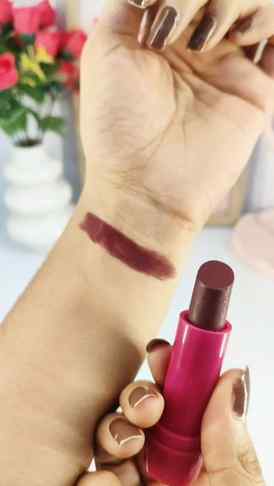 Comment For 'Link' ❤️ Elle Lipstick Under Rs 110 
#LipSwatch