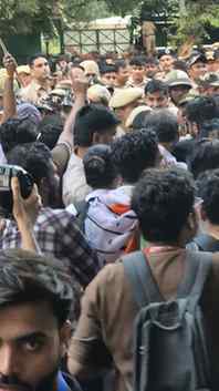Protest Delhi barakhambha road CP  #rahulgandhi #cjpprotestd
