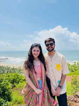 Smiles powered by sunshine & love☀️🩶🧡