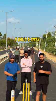 8 balls 5 sixes challenge with @riyazul_hasan007 

#tenniscr