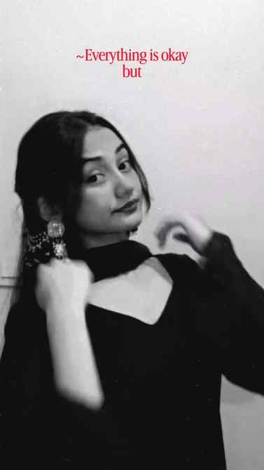 “तू नजर में है 
किसी और की 
तुझे देखता 
कोई और है”
. 
. 
#fy