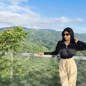 Peace outside, noise within ⛰️🕊
.
.
.
#fypppppppppppppppp