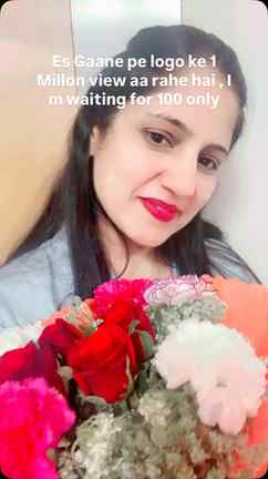 Sometimes the brightest smile 😍 comes from the simplest mom