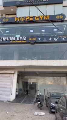 First day gym… aur reality ne welcome kar liya 😳💀

But hon