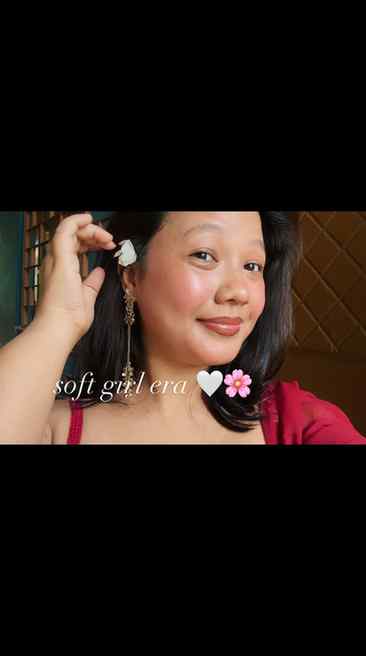 just me, & my flower ✨
.
.
.
#explore #reels #feed #trending