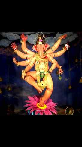 २२ ft वाला ❤️
.
.
.
.
.
#mumbaicharaja #ganeshgalli #reels