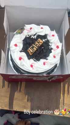 Birthday celebration 🎂 🎈 🎉 🎁 🍾 
.
.
.
.
.
.
@im_umer_ma