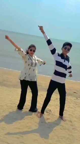 त्या नटीने मारली मिठी .....with @devyanisonawane2323
Going w
