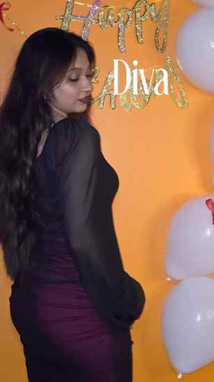 Diva or देवी 🪷🖤
.
.
.
#diva #devi #fyp #explore #trendingr