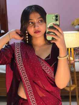 -l'd stop scrolling too..😌
.
.
#bengalilook #aesthetic #vir