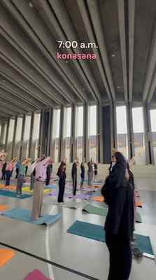 🧘♀️🧘♀️🧘♀️
#yoga #flameuniversity #dailyvlogs #explore