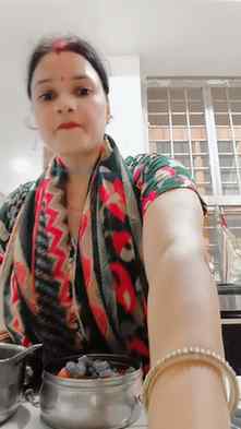 Kabhi kabhi man udas hota h or papa apne ghar pr hote h tb b