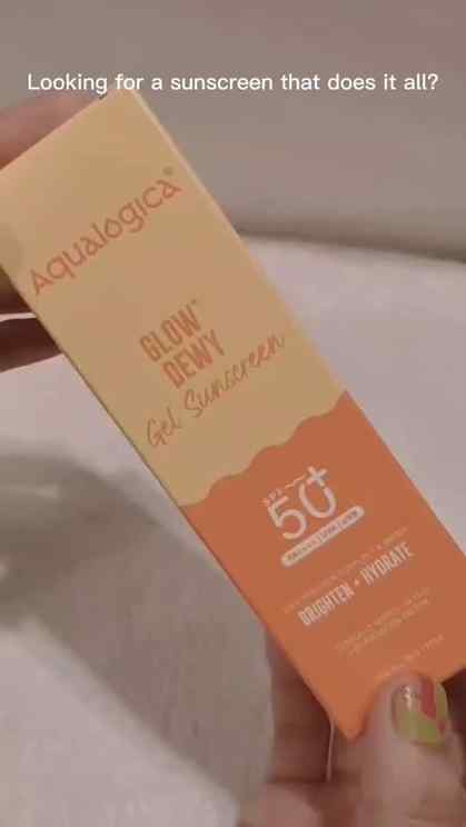 Aqualogica Glow+ Dewy Gel Sunscreen

#aqualogica #sunscreen 