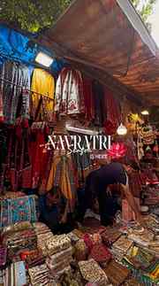 Rang, resham & Navratri 🪷
.
.
Navratri shopping, Janpath Gu