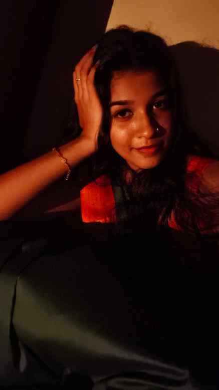 നിൻ മനം കവർന്നൊരു രാധിക ഞാൻ....🥹💗🍃
.
.
.
.
.
.
.
.
.
.
#i
