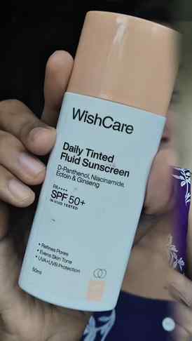 Sunscreen with a little tint for that effortless everyday lo