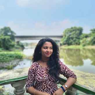 ।।ভোরের সূর্যের ঠিকানাটা ভুলে যায় গভীর রাতে আস্তানায়,
 সময