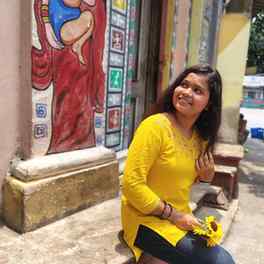 "আমার ছায়া আমার সাথে, আমিই আমার গল্পে প্রাতে।" 💛🫠🧿
#utto