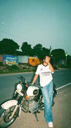 long drive pe chale? 🏍️✨
good roads, loud music & no destin