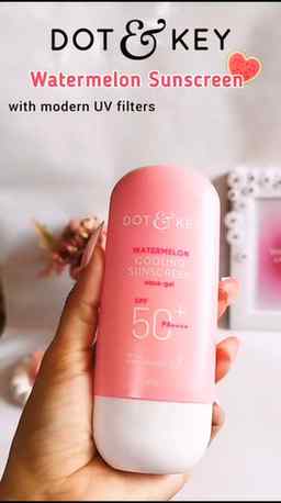 Your cooling BFF for oily skin! 🍉✨
If you’re looking for th