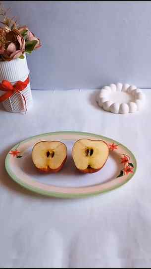 ​The Dot & Key Vitamin C Serum really passed the apple test 
