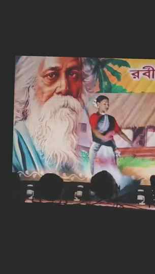 Not a professional but my first love
.
.
.
#dance#bong#saree