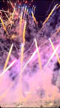 History’s Biggest Fireworks in Ganpati Aagman
Vadodara💖🔥


