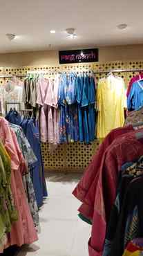 Shopping At @pantaloonsfashion in kottayam
#kochi #doctordu
