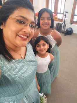 Caught in a moment of pure joy with these little ones.
Missi