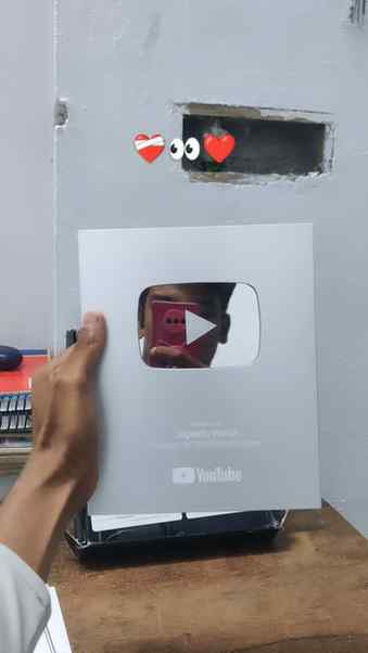Silver Play Button ❤️🩹👀❤️
#viral #trending #jugaaduvishal
