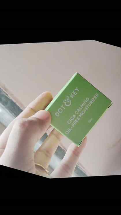 Best suited for oily and combination skin types looking for 