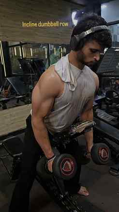 Incline dumbbell row 
For thick and muscular back