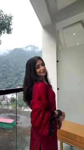 Best day🤌🏻♥️
.
.
.
.
.
#fyp #gangaaarti #grwm #rishikesh #