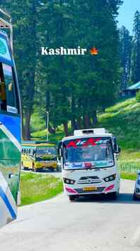 KASHMIR 🍁
.
.
.
.
.
.
.
#kashmir #roadtrip #explore #explor