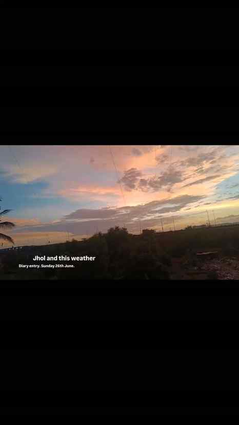 Panvel What a beauty..🫶✨
.
.
.
.
@khadijas_archive
Sunset,