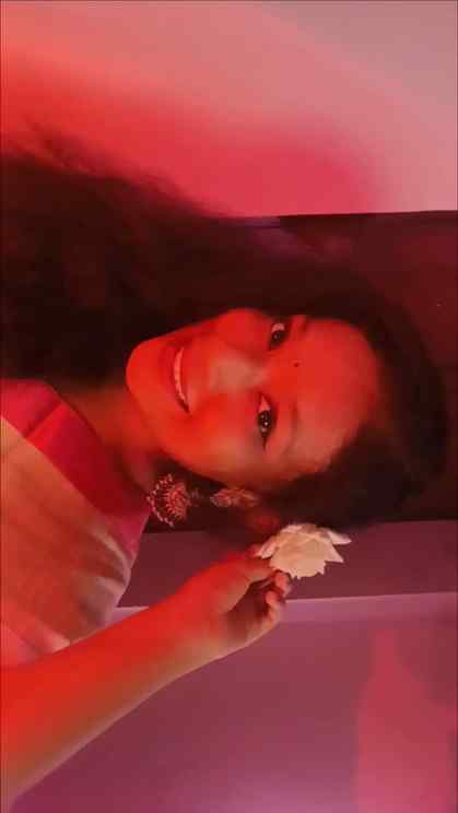তখন তোমার একুশ বছর বোধহয় 🌷
.
.
.
.
.
.
#transition #bengali